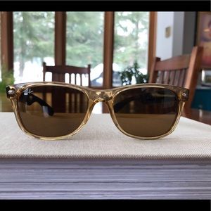 Women’s Rayban New Wayfarer